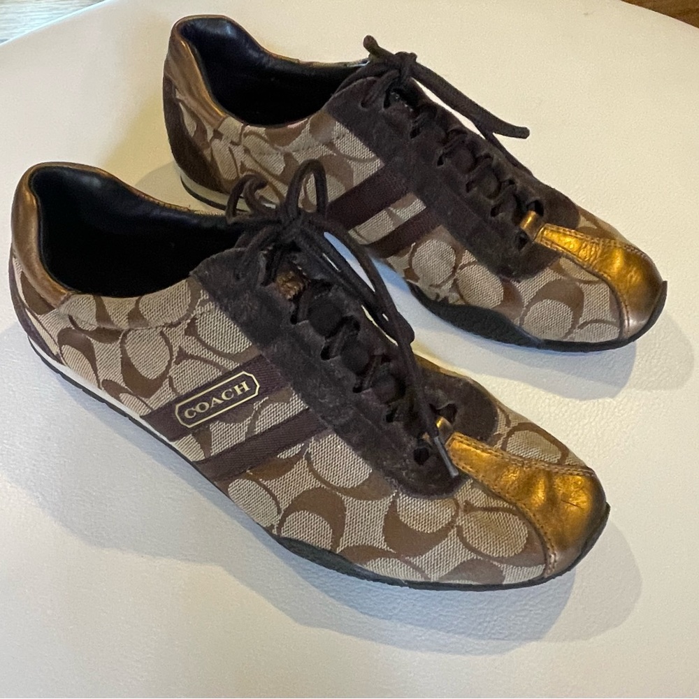 COACH Tennis Shoes! Sz 9